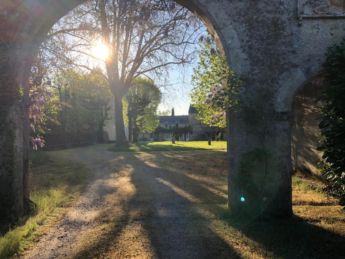 Chateau De La Mothe Saint-Sulpice-en-Pareds Экстерьер фото